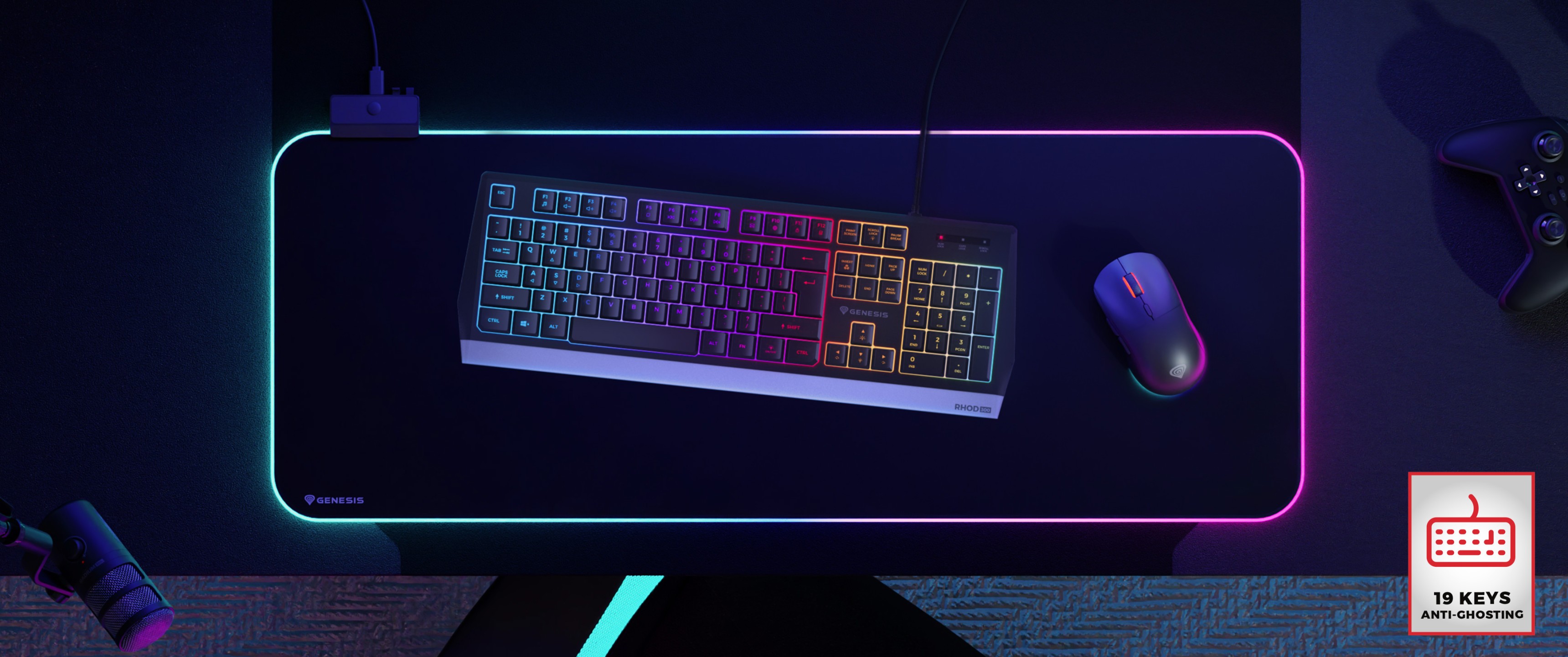 RGB-hintergrundbeleuchtete Gaming-Tastatur und -Maus auf einem dunklen Gaming-Schreibtisch, mit farbenfroher Beleuchtung und schlankem Design