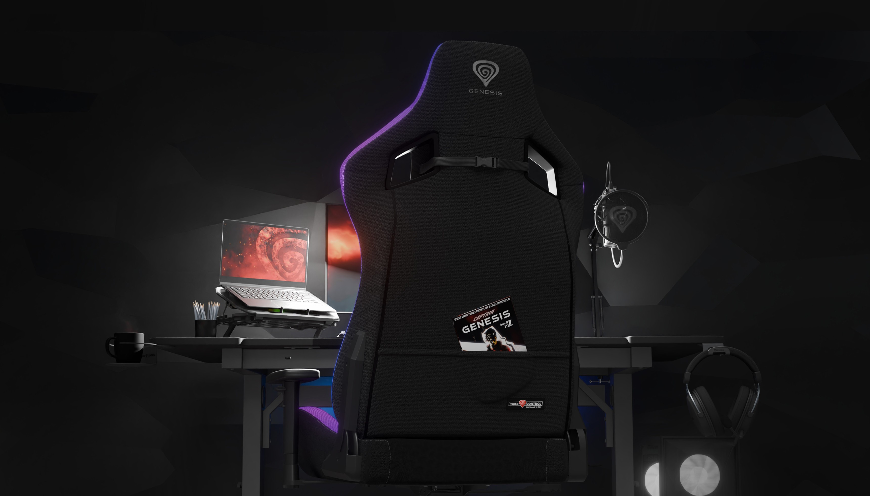 Schwarzer Genesis Trit 660 RGB Gaming-Stuhl von hinten gesehen, mit Laptop, Headset und Umgebungsbeleuchtung auf einem Gaming-Tisch