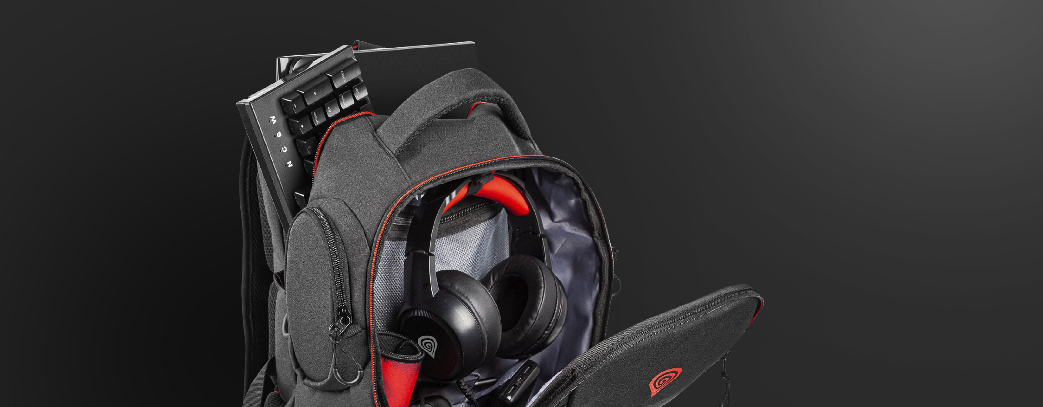 Schwarzer Genesis Pallad 550 Laptop-Rucksack mit Fächern für Kopfhörer und Zubehör, konzipiert für 15,6"/17,3" Laptops