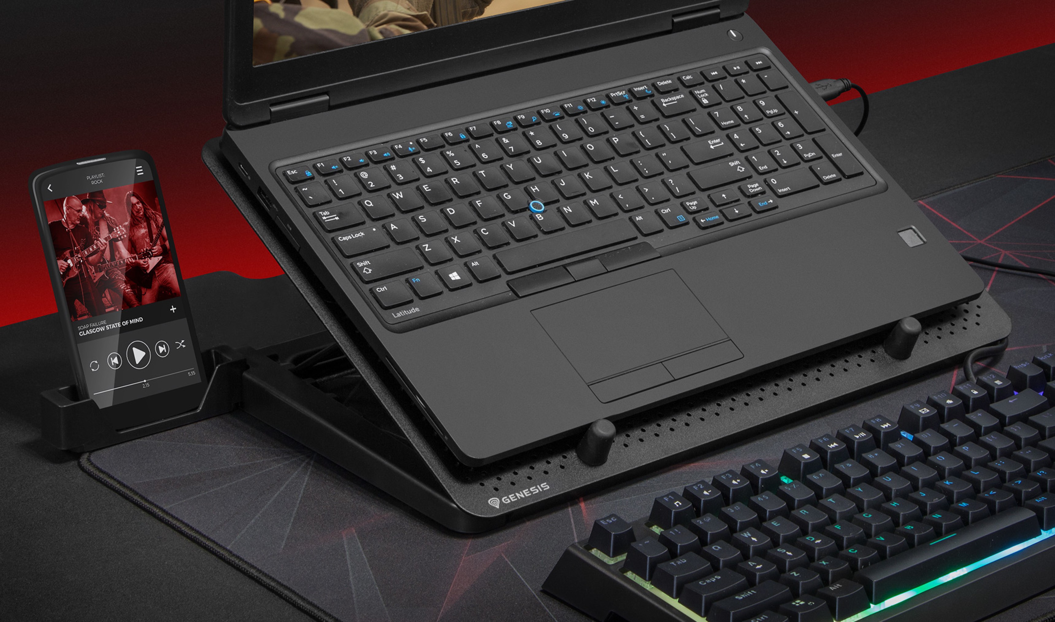 Kühlender Laptop-Ständer Genesis OXID 550 mit fünf Lüftern, RGB-Beleuchtung und einem USB-Anschluss, für Laptops von 15,6-17,3 Zoll