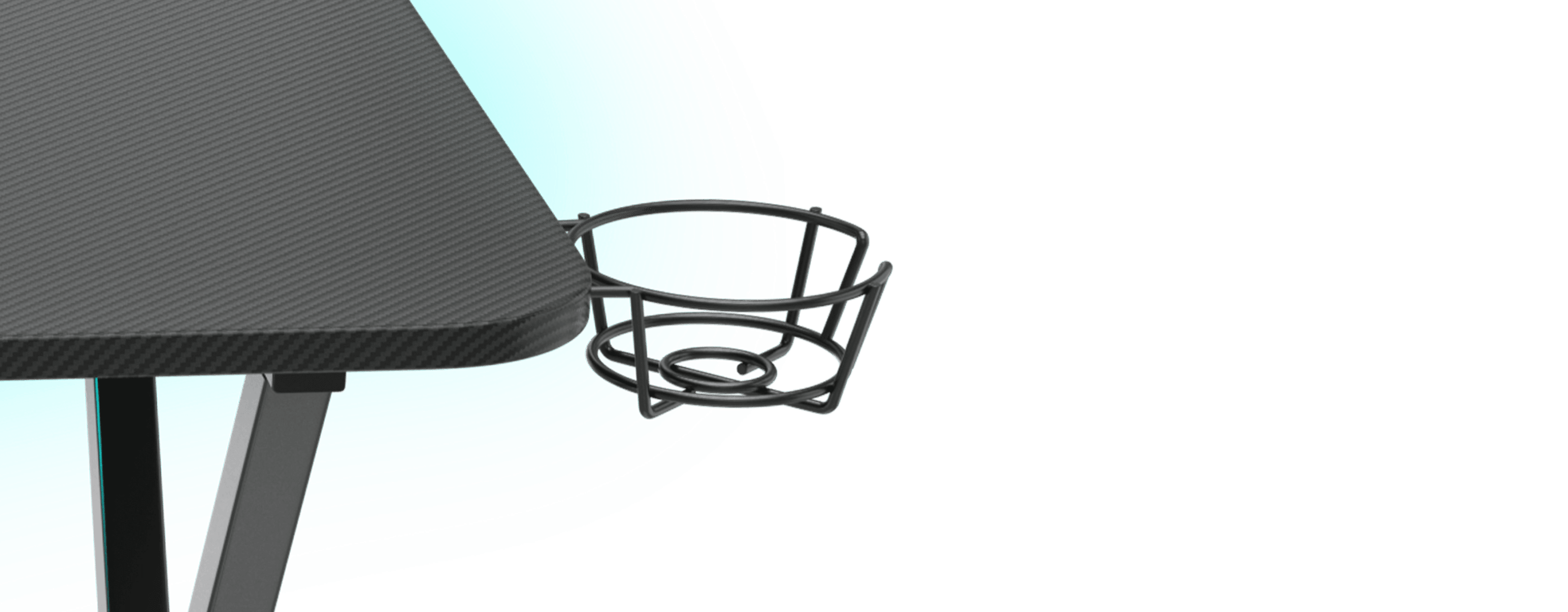 Nahaufnahme des Genesis Holm 200 RGB Gaming Desks mit seitlich angebrachtem Becherhalter