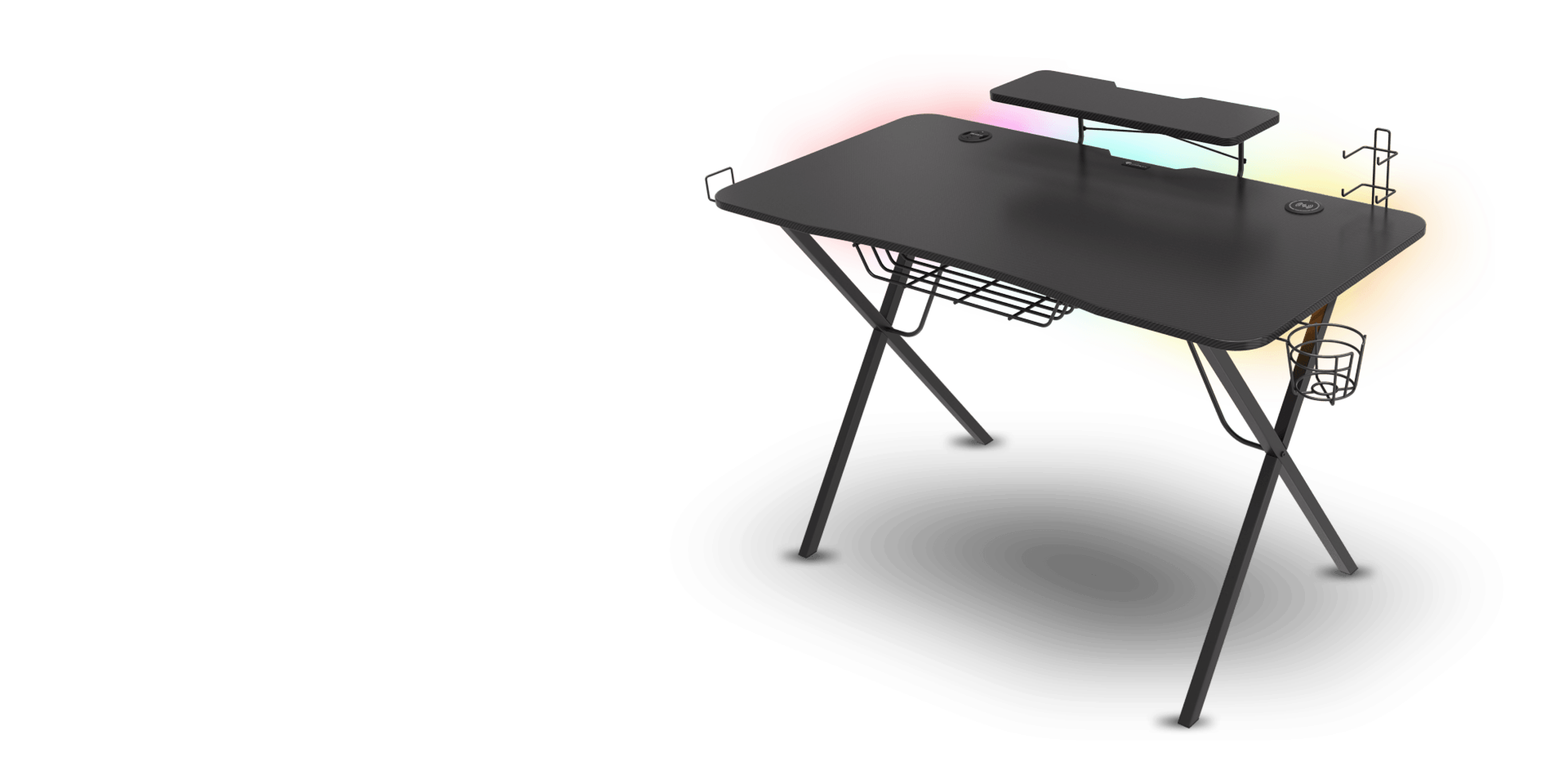 Schwarzer Gaming-Tisch mit RGB-Beleuchtung, erhöhter Plattform, Kabelmanagement und stabilen Metallfüßen
