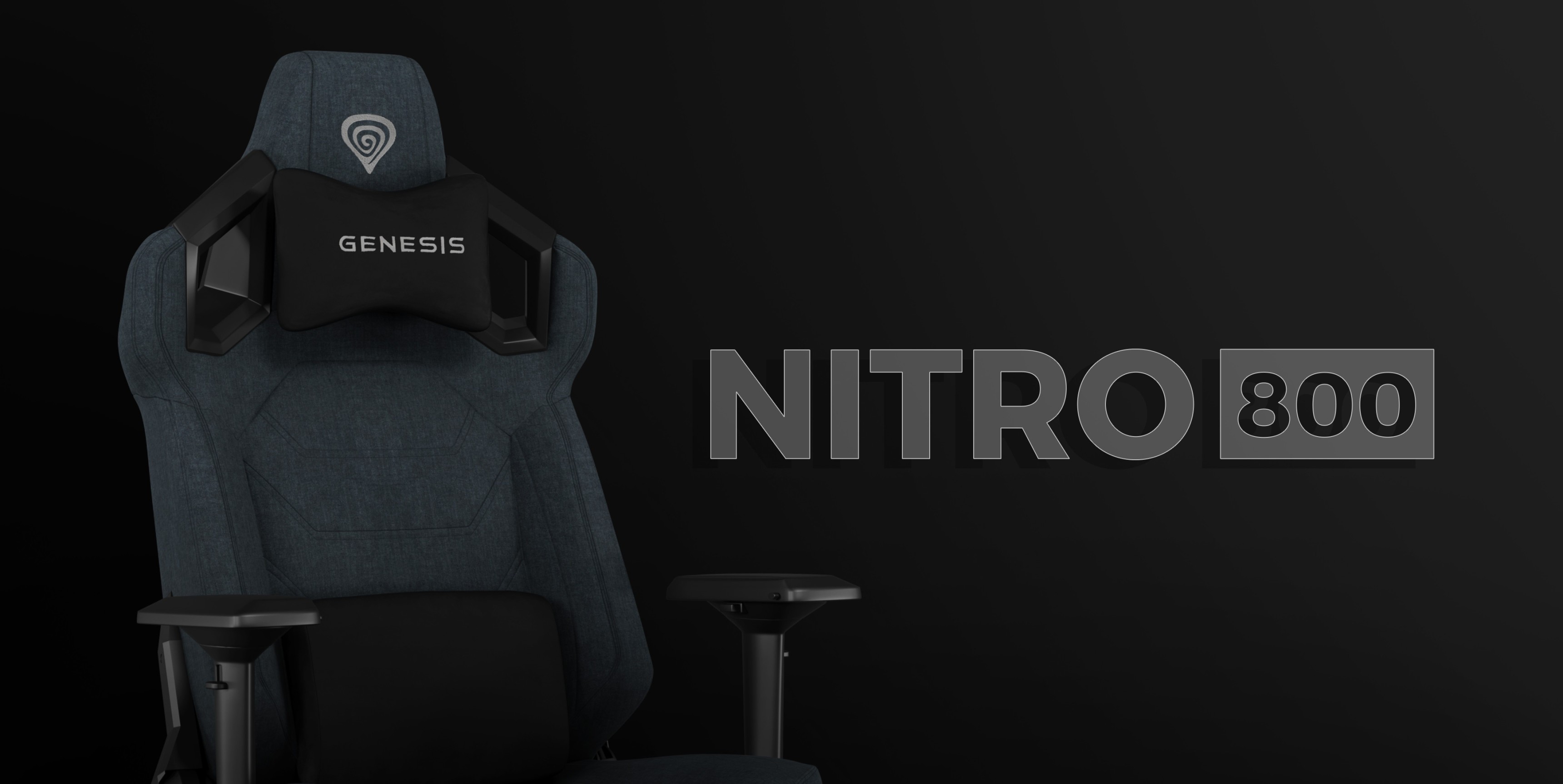 Grauer Gaming-Stuhl mit ergonomischem Design, dem Genesis-Logo und verstellbaren Armlehnen vor dunklem Hintergrund