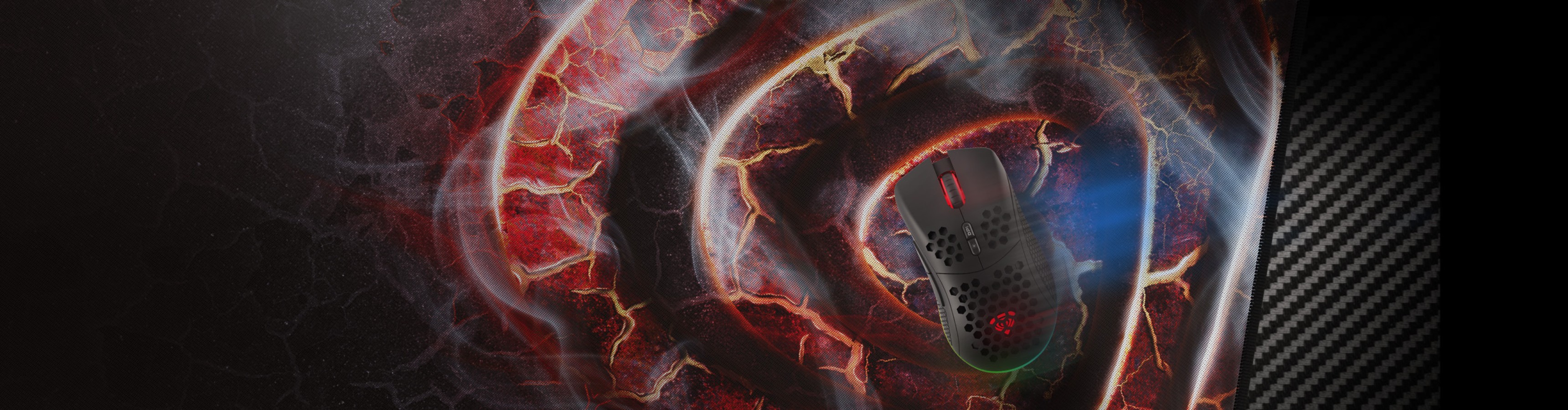 Großes Gaming-Mauspad mit dynamischem Lava-Design und schwarzer Karbontextur, 900x450 mm groß