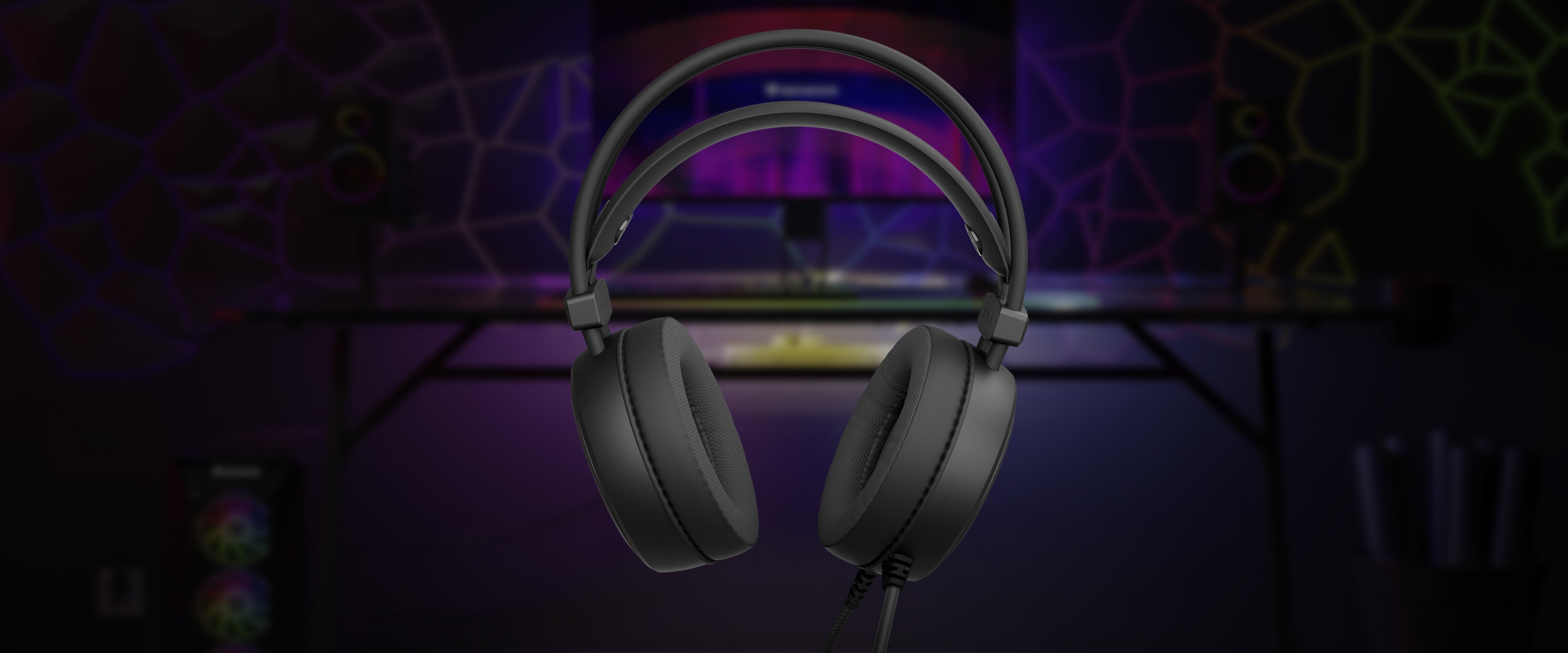 Schwarzer Genesis Neon 613 G2 RGB Over-Ear-Kopfhörer mit Mikrofon vor einer farbenfrohen Gaming-Kulisse